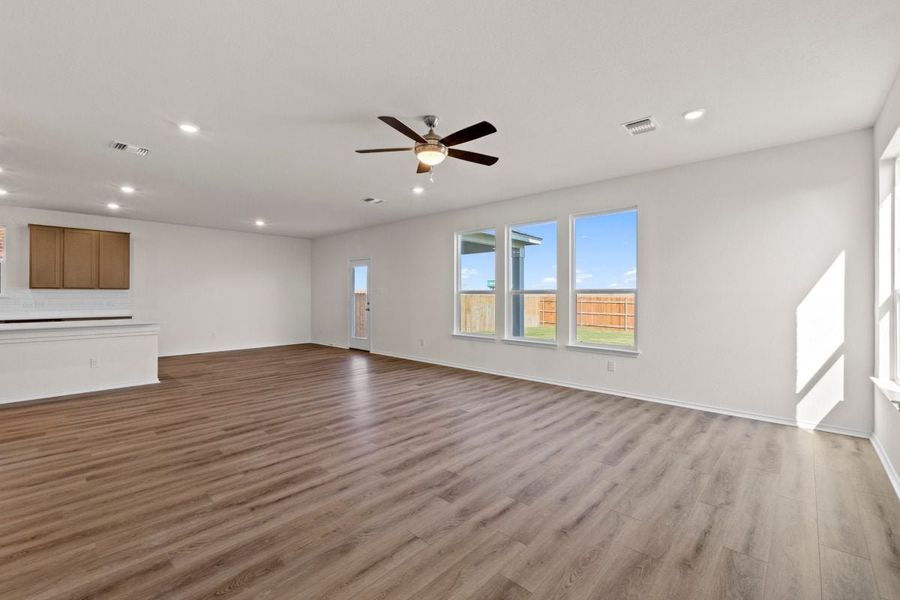 Spacious, unfurnished interior of a new home in Salerno - Heritage Collection, Round Rock (Image 5). Spacious, unfurnished interior of a new home in Salerno - Heritage Collection, Round Rock (Image 5).