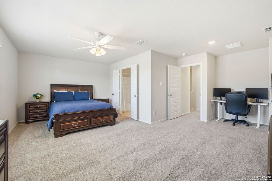 Furnished interior view inside a new home in Abbott Place, St. Hedwig (Image 44).