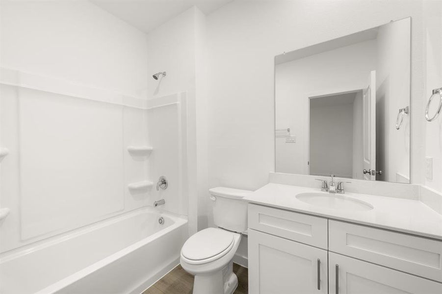 7621 Dakota- Bathroom-7503