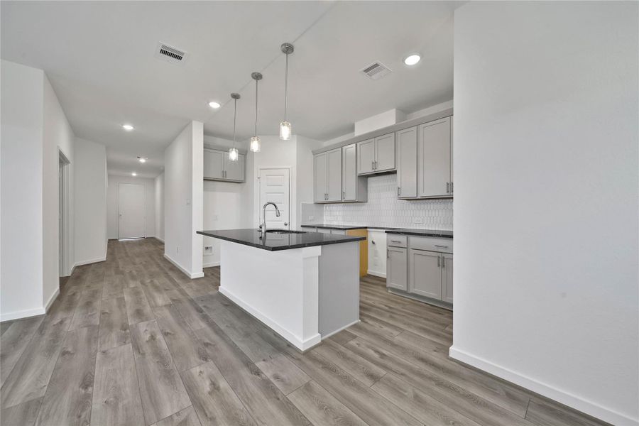 Furnished interior view inside a new home in , Rosharon (Image 11).