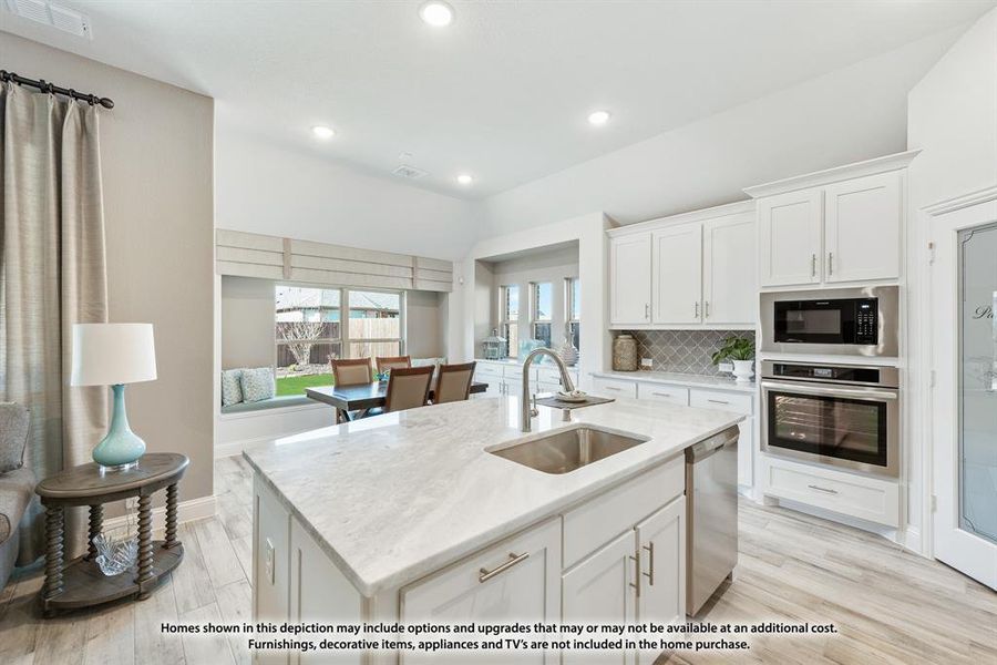 Furnished interior view inside a new home in North Grove, Waxahachie (Image 25).