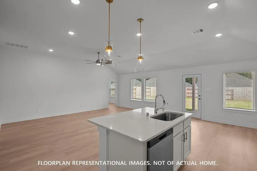 Image 16 of a home in Pinewood at Grand Texas.