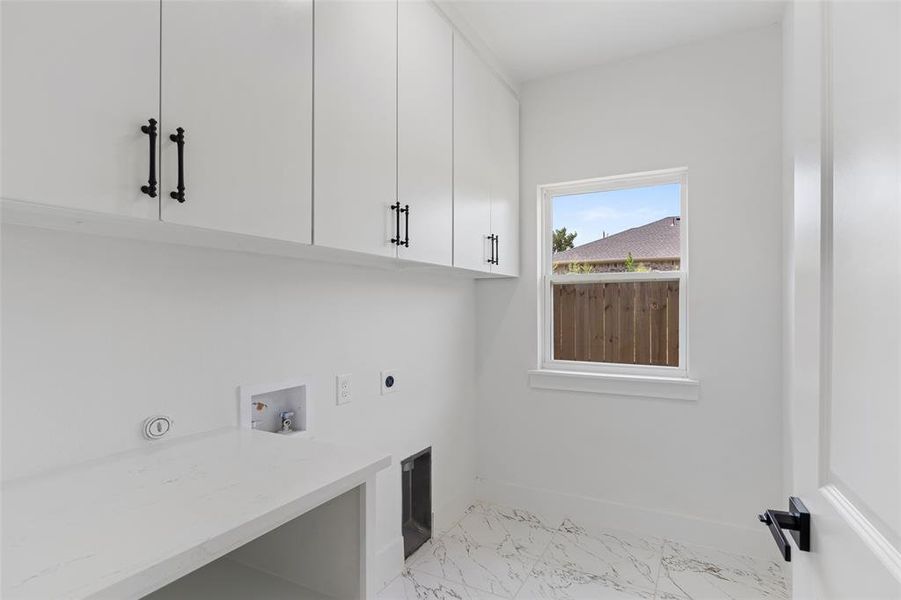Furnished interior view inside a new home in , Granbury (Image 4). Furnished interior view inside a new home in , Granbury (Image 4).