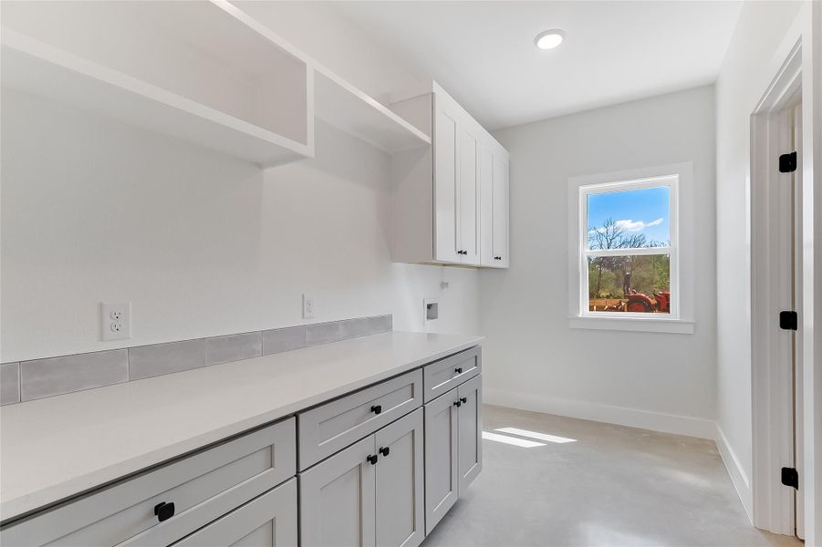 Furnished interior view inside a new home in , Marble Falls (Image 11).