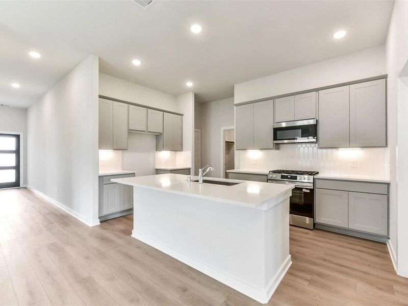 Furnished interior view inside a new home in Sierra Vista, Rosharon (Image 10). Furnished interior view inside a new home in Sierra Vista, Rosharon (Image 10).