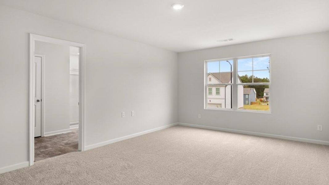 Spacious, unfurnished interior of a new home in Liberty Crossing, Braselton (Image 16).