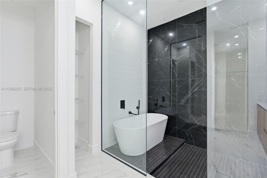 Furnished interior view inside a new home in , Cape Coral (Image 31).