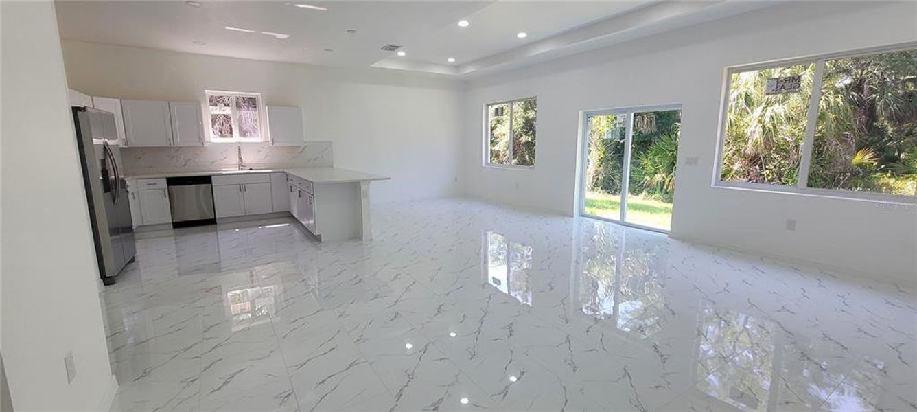 Spacious, unfurnished interior of a new home in , Punta Gorda (Image 21). Spacious, unfurnished interior of a new home in , Punta Gorda (Image 21).