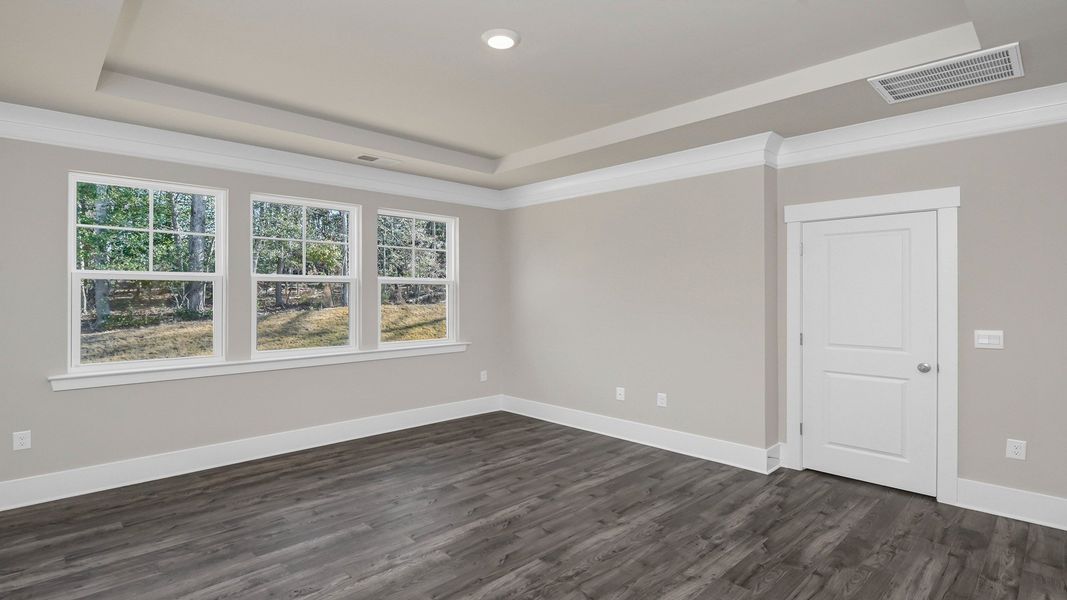 Spacious, unfurnished interior of a new home in Cross Creek, Lexington (Image 21). Spacious, unfurnished interior of a new home in Cross Creek, Lexington (Image 21).