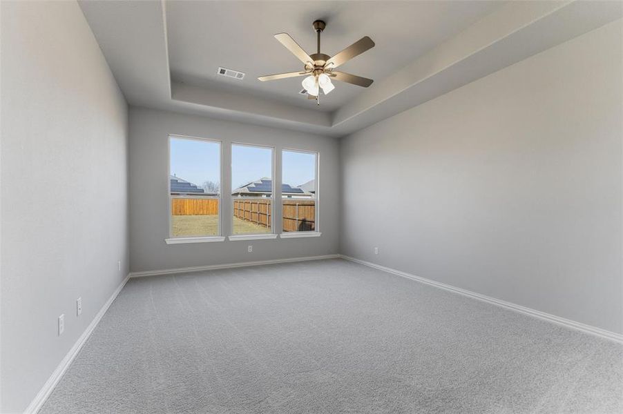Spacious, unfurnished interior of a new home in Liberty Pointe, Gainesville (Image 13).