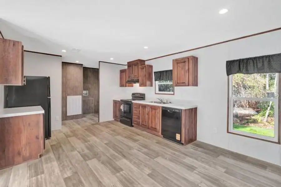 Furnished interior view inside a new home in , Crystal River (Image 6).