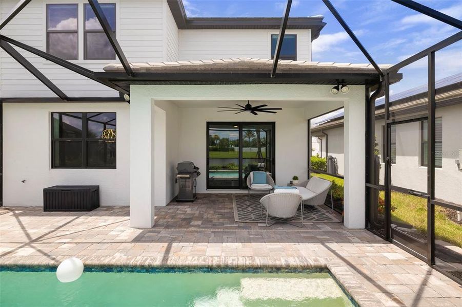 Exterior details and patio area of a home in , Bradenton (Image 31).