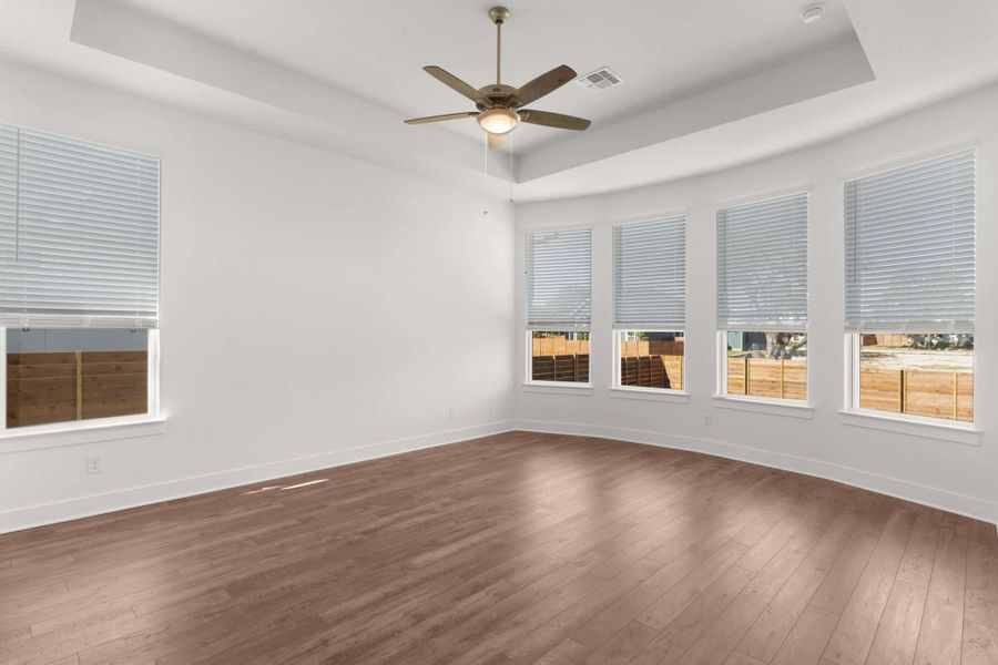 Spacious, unfurnished interior of a new home in Broken Oak, Georgetown (Image 11).