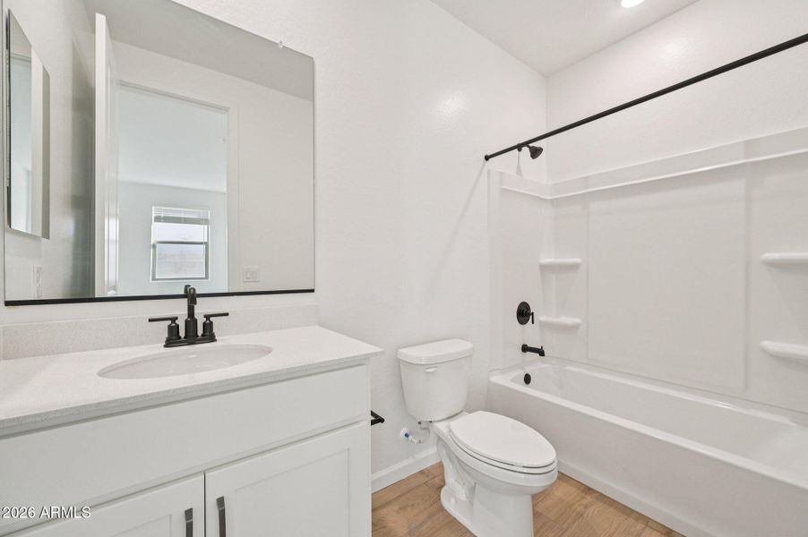 33-web-or-mls-W Buist Ave-S1001-033