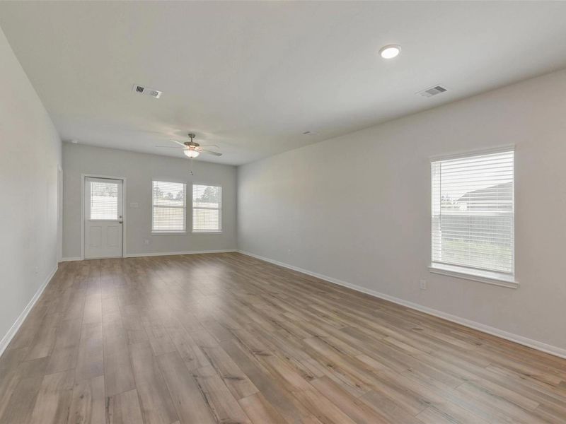 Spacious, unfurnished interior of a new home in The Villages at WestPointe, Dayton (Image 22).