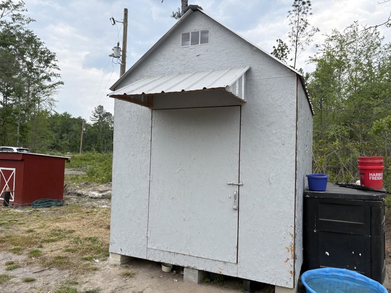 Image 40 of a home in .