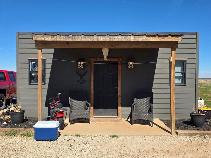 Exterior details and patio area of a home in , Olney (Image 27).