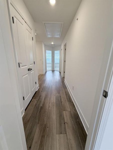 Spacious, unfurnished interior of a new home in Forrest Crossing, Woodstock (Image 9).