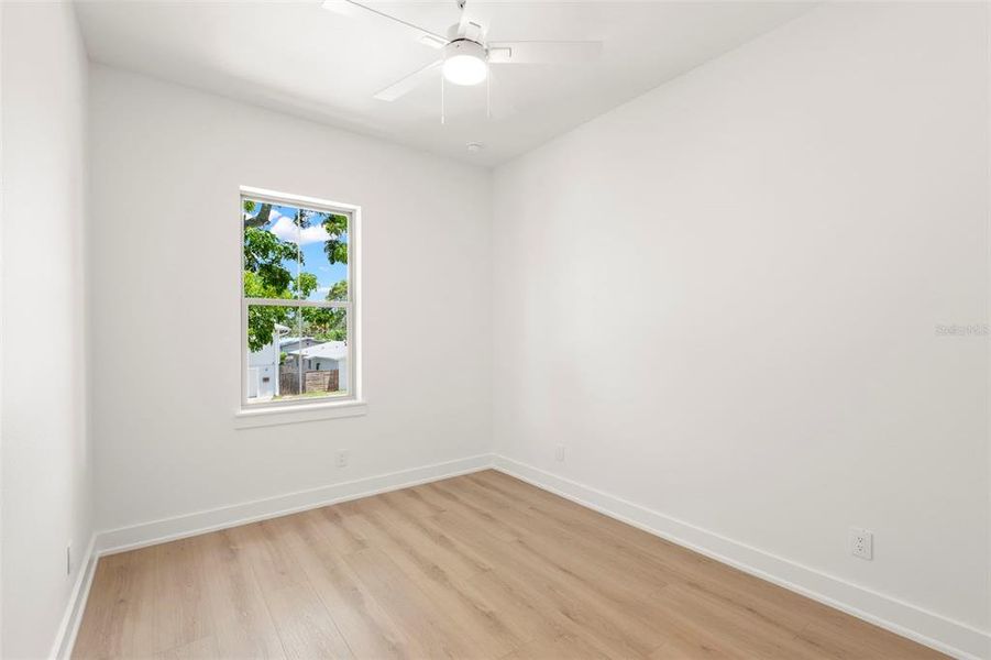 Spacious, unfurnished interior of a new home in , St. Petersburg (Image 18).