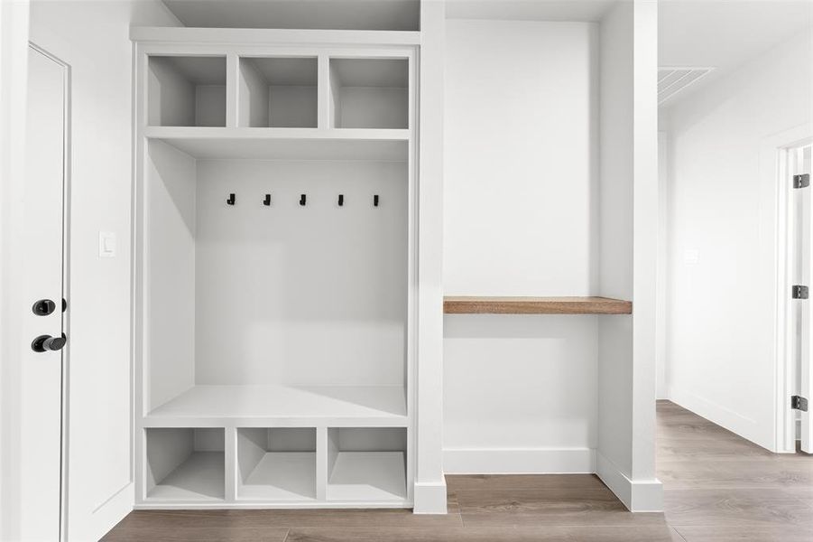 Spacious, unfurnished interior of a new home in , Temple (Image 24).