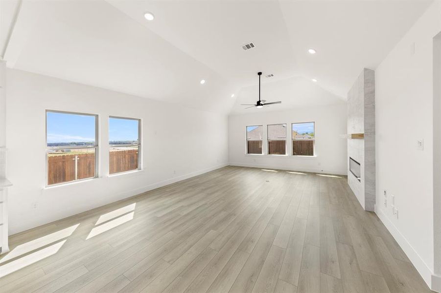 11. 2503 Rolling - Dining (3) 11. 2503 Rolling - Dining (3)