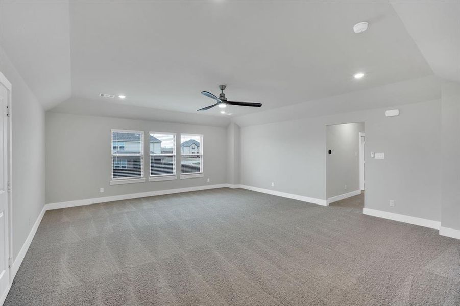 Spacious, unfurnished interior of a new home in Westside Preserve, Midlothian (Image 24).