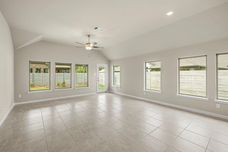 Spacious, unfurnished interior of a new home in Two Step Farm, Montgomery (Image 18). Spacious, unfurnished interior of a new home in Two Step Farm, Montgomery (Image 18).