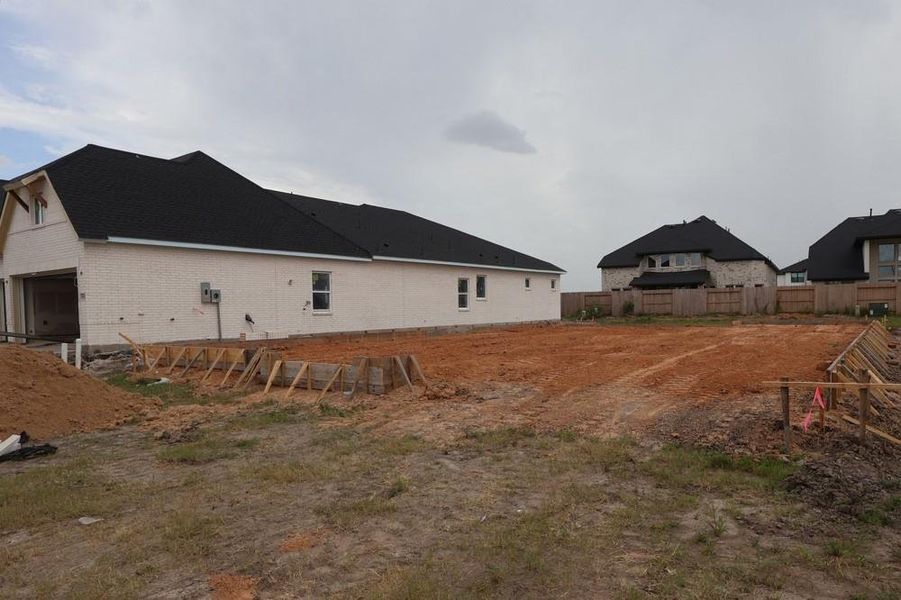 Every foundation at DWH is engineered and it’s inspected three times! We do not do “batch” testing. Rest easy knowing your foundation comes with a 10 year warranty. Every foundation at DWH is engineered and it’s inspected three times! We do not do “batch” testing. Rest easy knowing your foundation comes with a 10 year warranty.