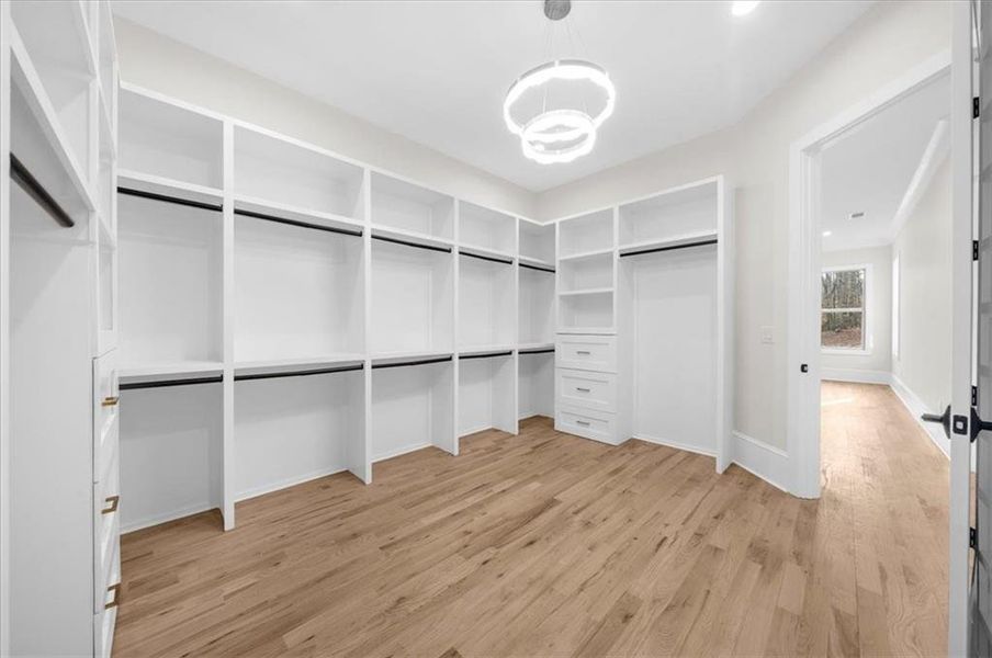 Spacious, unfurnished interior of a new home in , Gainesville (Image 55).