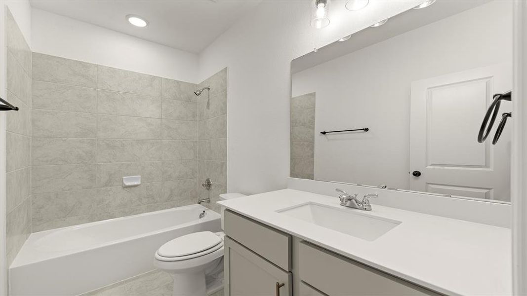 07. 2826 Wagoner - Family (2) 07. 2826 Wagoner - Family (2)