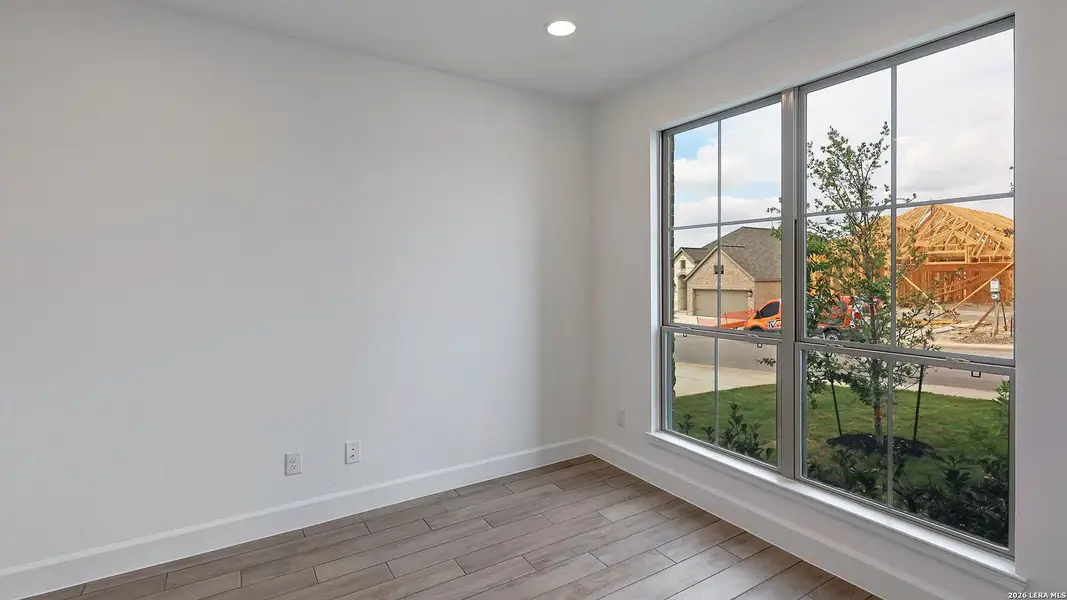 Spacious, unfurnished interior of a new home in Briggs Ranch, San Antonio (Image 23).