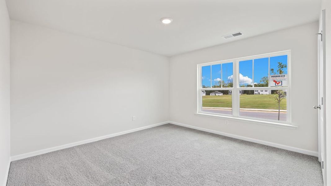Spacious, unfurnished interior of a new home in Harrier Point, Woodruff (Image 14).
