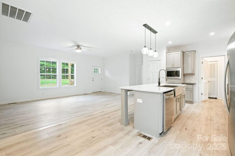 Image 37 of a home in .