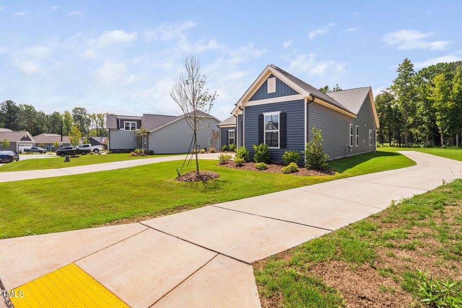 3-web-or-mls-321-falls-village-dr