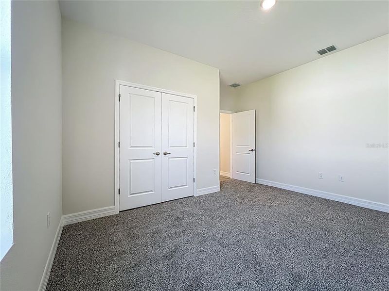 Spacious, unfurnished interior of a new home in , North Port (Image 12).