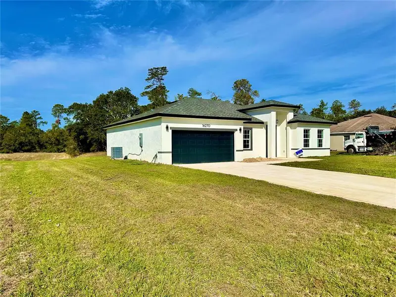Exterior details and patio area of a home in , Ocala (Image 3).