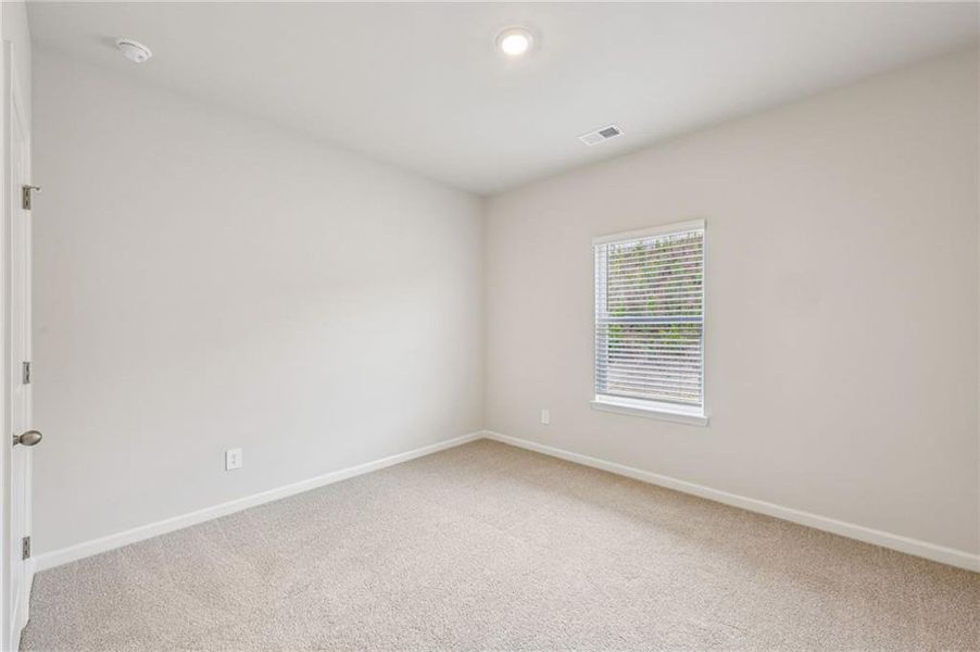 Spacious, unfurnished interior of a new home in Hawthorne Station, College Park (Image 31). Spacious, unfurnished interior of a new home in Hawthorne Station, College Park (Image 31).