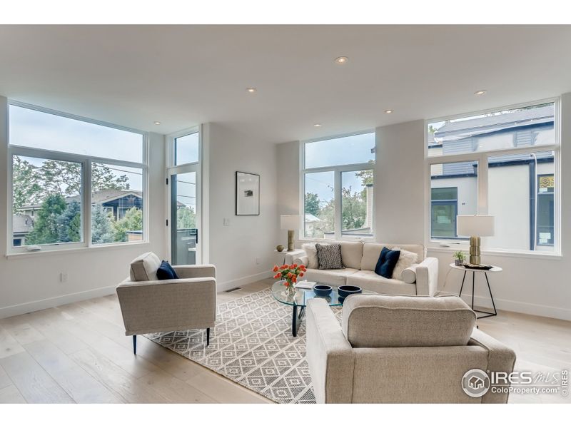 Sitting area adjacent to Kitchen