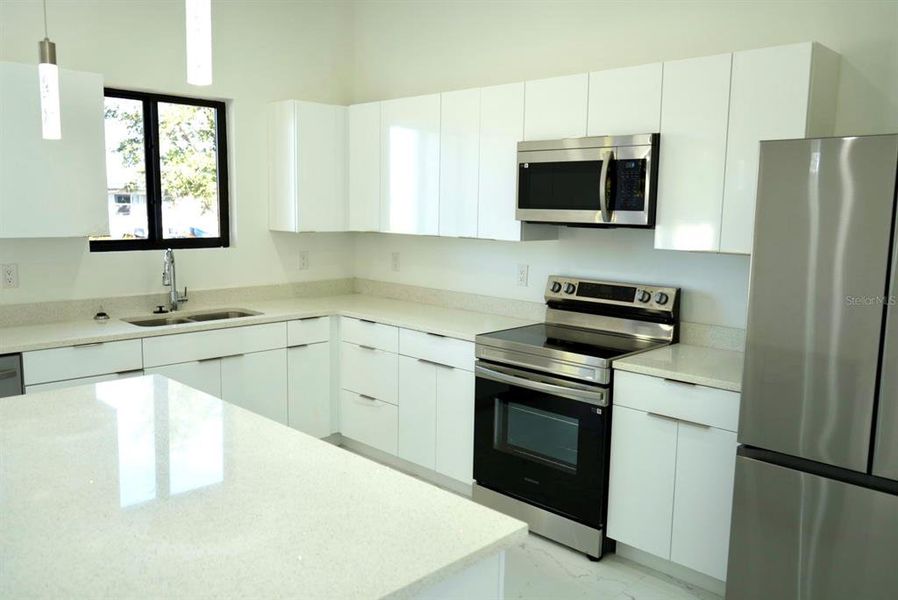 Furnished interior view inside a new home in , Cape Coral (Image 9).