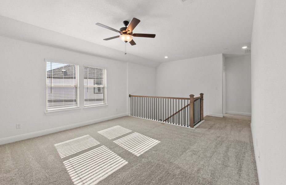 Spacious, unfurnished interior of a new home in Santa Rita Ranch, Liberty Hill (Image 21).