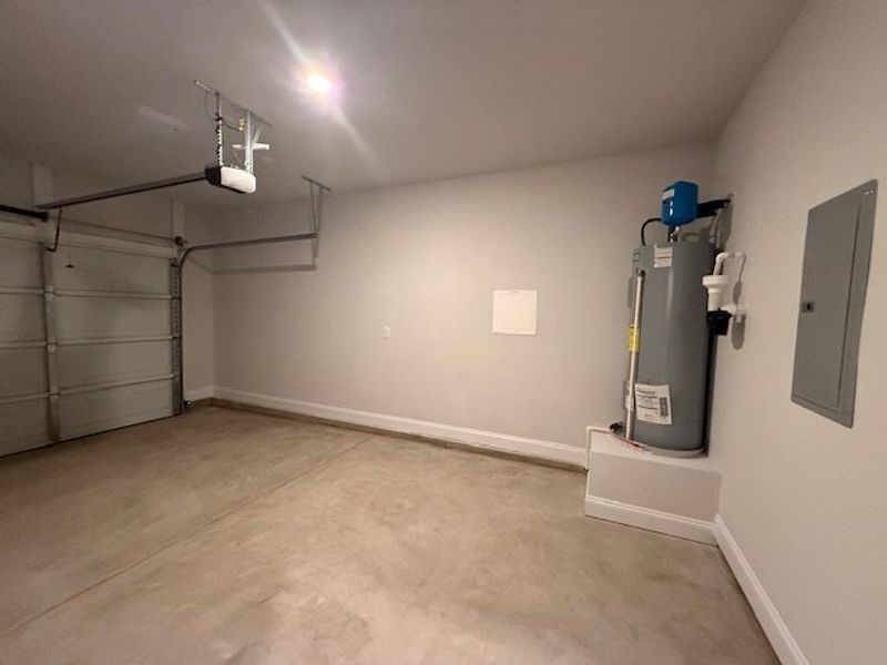 Spacious, unfurnished interior of a new home in Caroleton Townhomes, Grovetown (Image 20). Spacious, unfurnished interior of a new home in Caroleton Townhomes, Grovetown (Image 20).