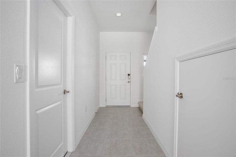 Spacious, unfurnished interior of a new home in , Edgewater (Image 31).