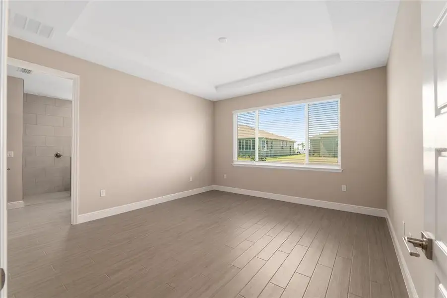 Spacious, unfurnished interior of a new home in , Ocala (Image 59).