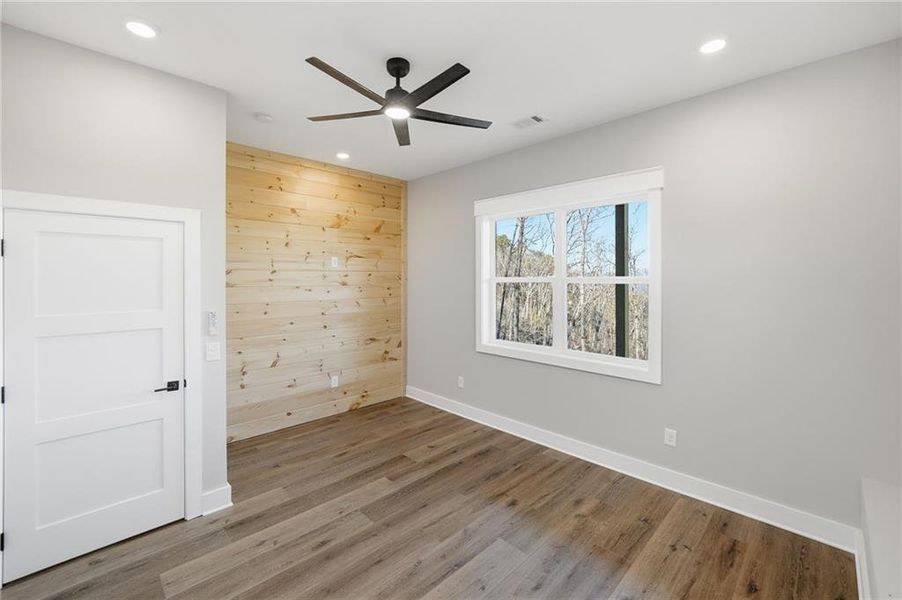 Spacious, unfurnished interior of a new home in , Ranger (Image 41).