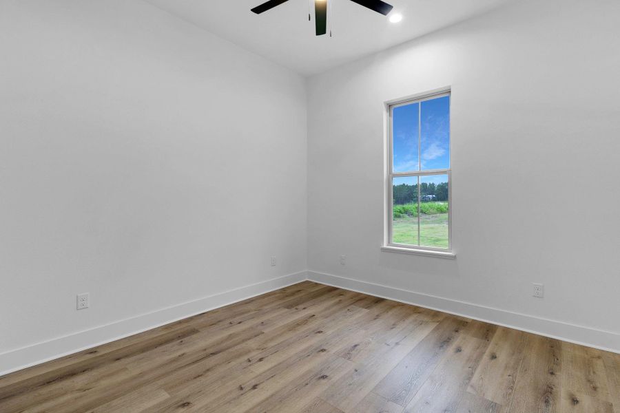 Spacious, unfurnished interior of a new home in , Livingston (Image 18).