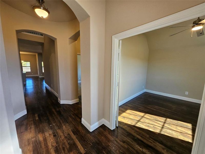 Spacious, unfurnished interior of a new home in Trails of Trenton, Trenton (Image 11).