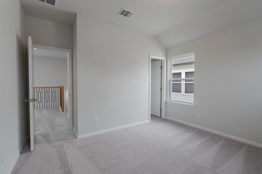 Spacious, unfurnished interior of a new home in Morningstar, Georgetown (Image 36).