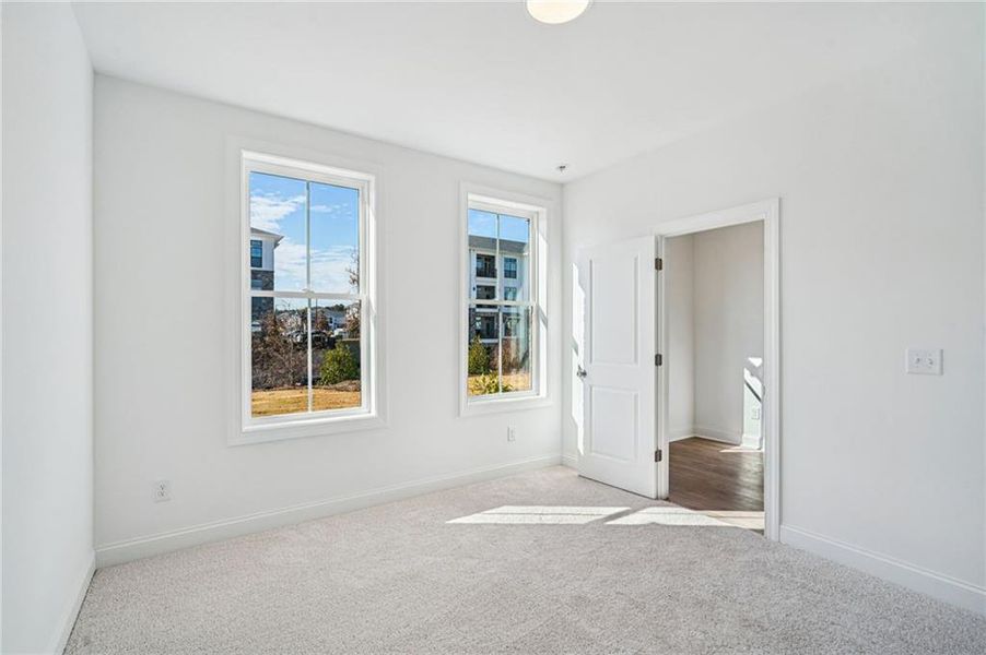 Spacious, unfurnished interior of a new home in Millcroft Townhomes, Buford (Image 14).