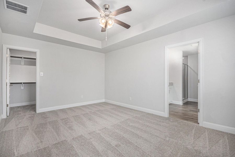 Spacious, unfurnished interior of a new home in Lago Mar, La Marque (Image 12). Spacious, unfurnished interior of a new home in Lago Mar, La Marque (Image 12).
