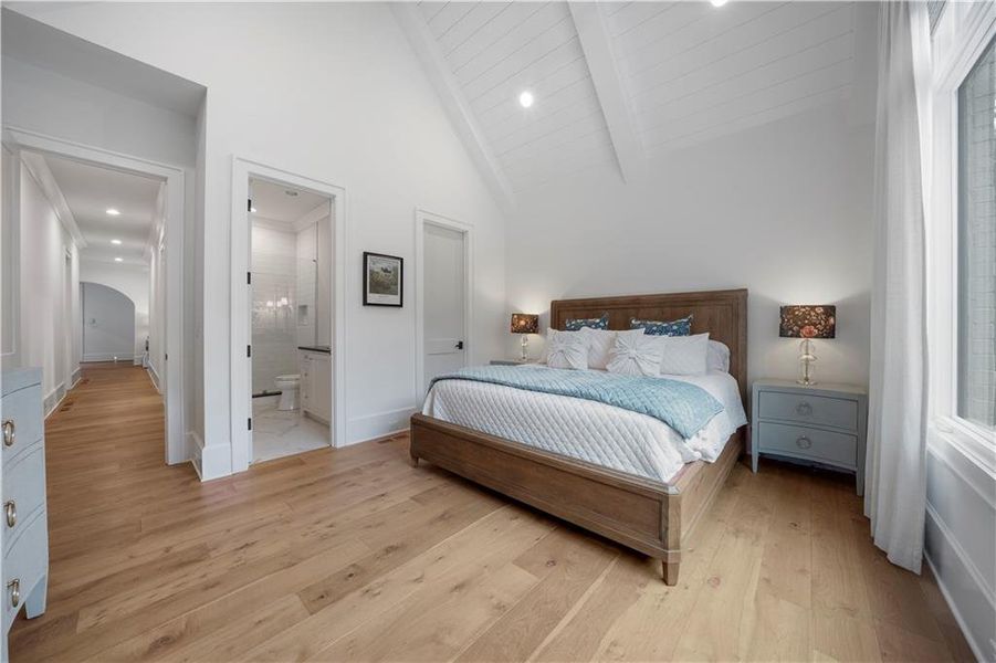 Furnished interior view inside a new home in , Alpharetta (Image 82).